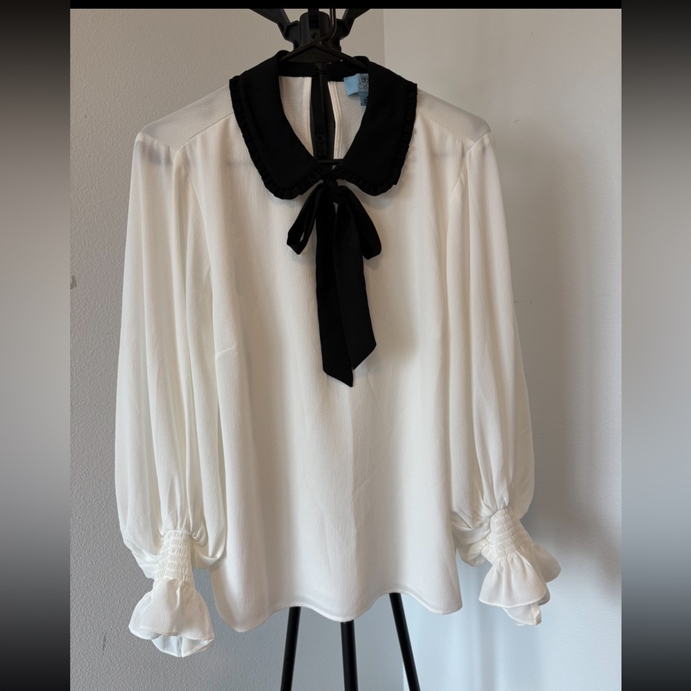 CeCe Ivory Blouse